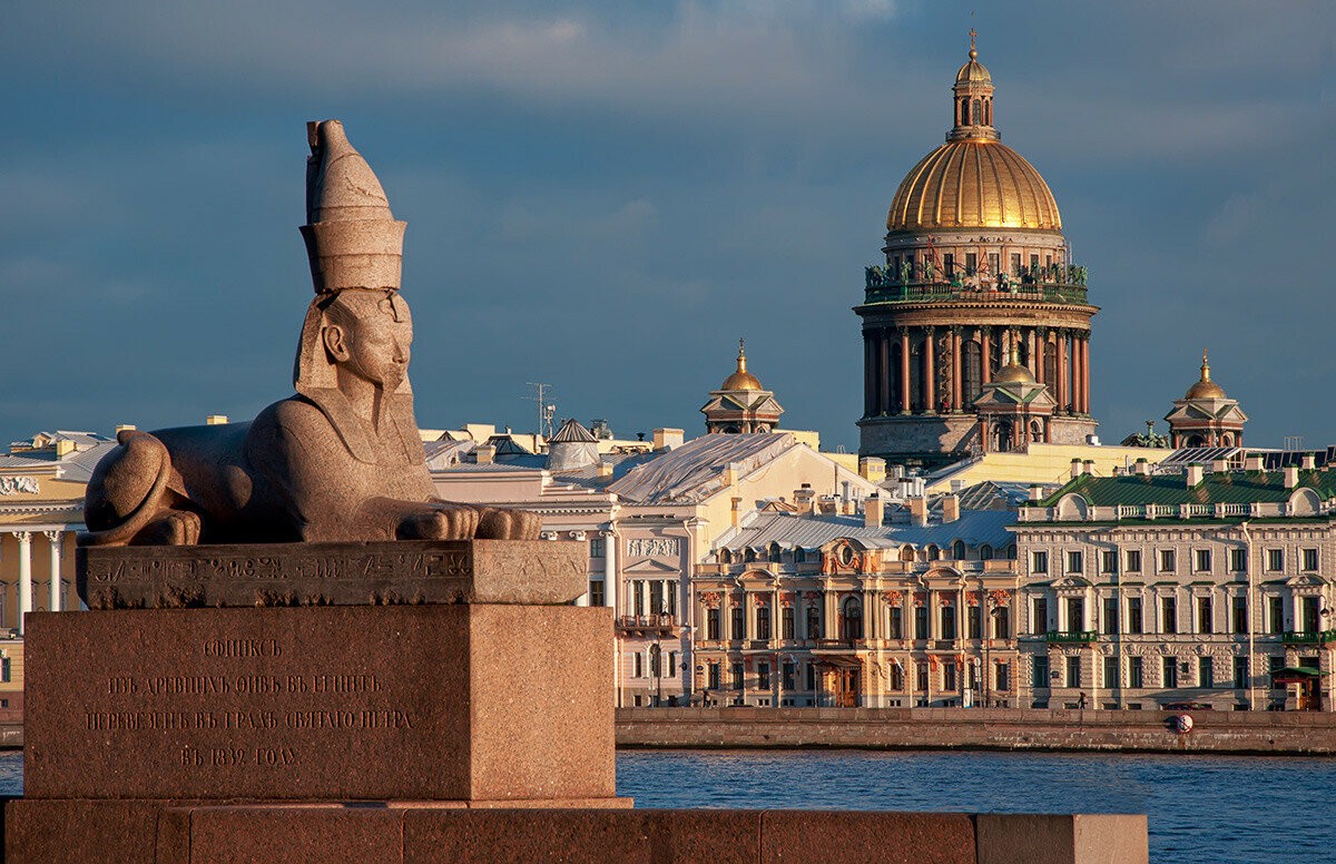 В новогодние каникулы Петербург посетило более миллиона человек - TAXIMUS.RU - фото 5